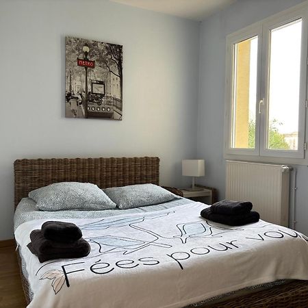 Villa Des Pontons Maison 5 Chambres Avec Grand Jardin Clos Et Belle Terrasse Sejour Spacieux Lumineux A 2 Kms De La Plage D'Arromanches Pres De Bayeux, Omaha Beach - Table De Ping Pong - Garage Tracy-sur-Mer Ngoại thất bức ảnh