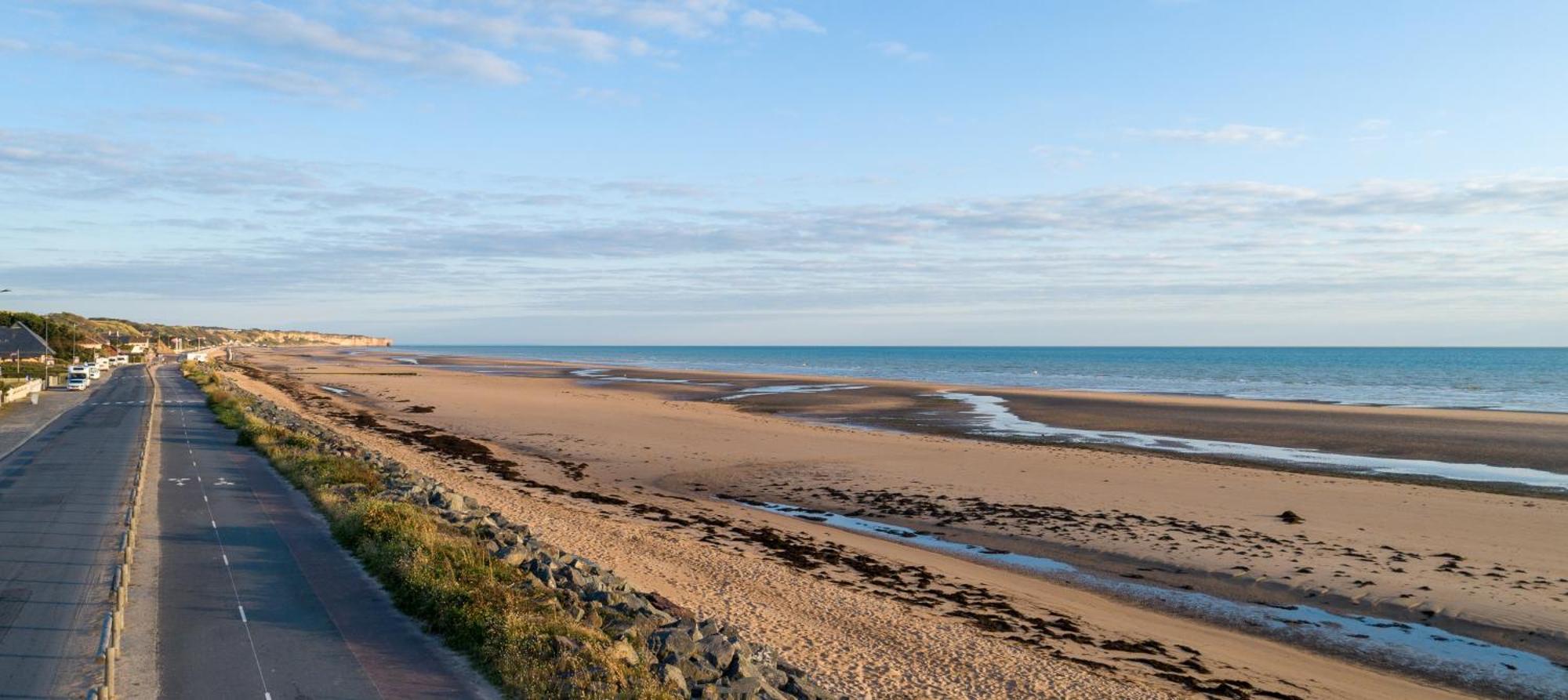 Villa Des Pontons Maison 5 Chambres Avec Grand Jardin Clos Et Belle Terrasse Sejour Spacieux Lumineux A 2 Kms De La Plage D'Arromanches Pres De Bayeux, Omaha Beach - Table De Ping Pong Tracy-sur-Mer Ngoại thất bức ảnh