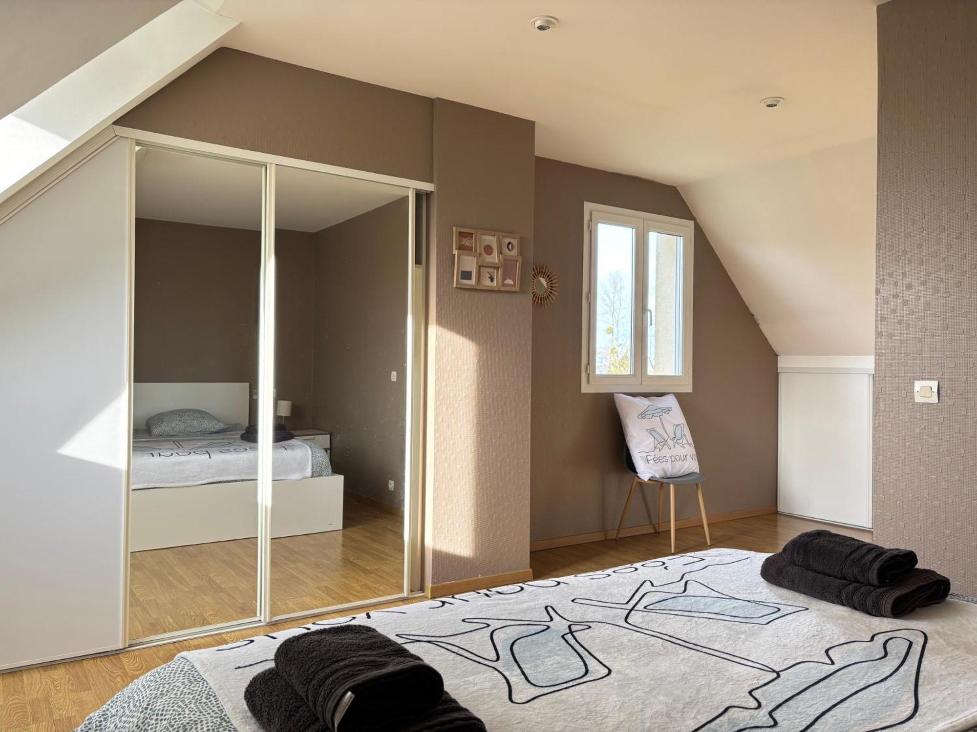 Villa Des Pontons Maison 5 Chambres Avec Grand Jardin Clos Et Belle Terrasse Sejour Spacieux Lumineux A 2 Kms De La Plage D'Arromanches Pres De Bayeux, Omaha Beach - Table De Ping Pong - Garage Tracy-sur-Mer Ngoại thất bức ảnh